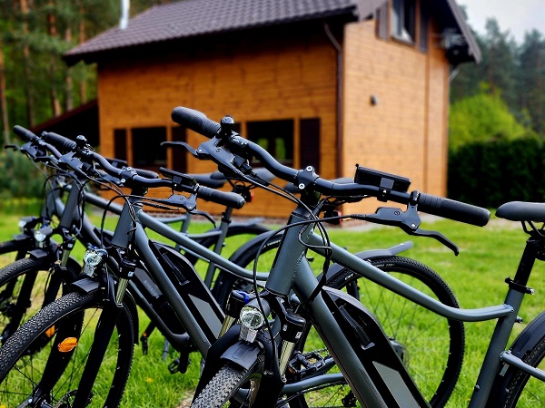 Wypożyczalnia rowerów elektrycznych | Chata Leśna Polana